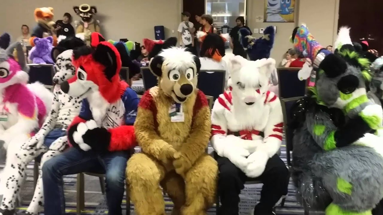 Califur XI - Musical Chairs - part 1 (Fursuit Games)