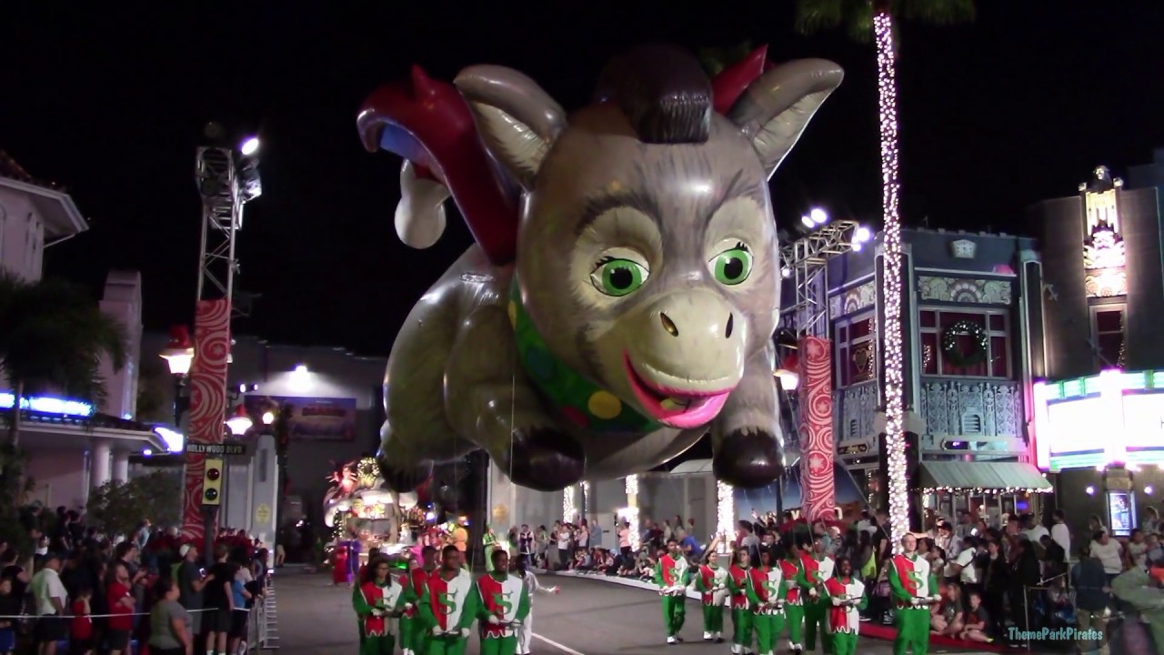 Universal Studios | Universal's Holiday Parade featuring Macy's | AP viewing area | a stop at voodoo