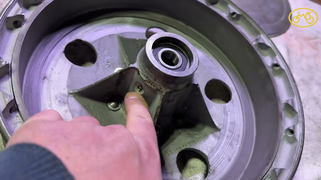JAWA 500 OHC oprava nábojov kolies (JAWA 500 OHC wheel hub repair)