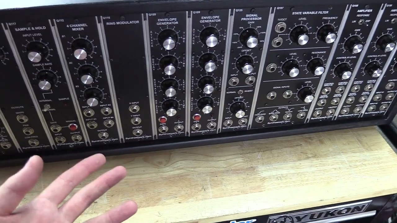 Andrew's Synthesizers.com Build (by synthpro)