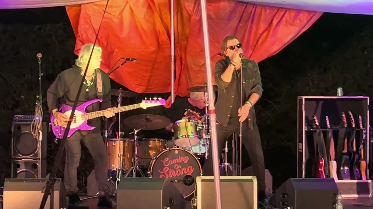 Coming On Strong,Live. Openluchttheater Leidse hout part 2.
