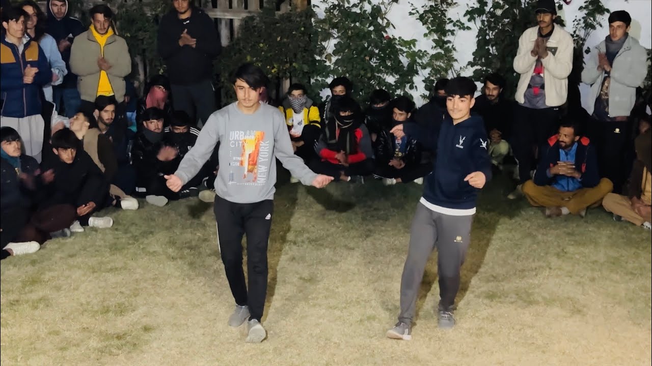 Best Chitrali Dance by Jawad & Shayan || New dhola ishtok wa dance ||