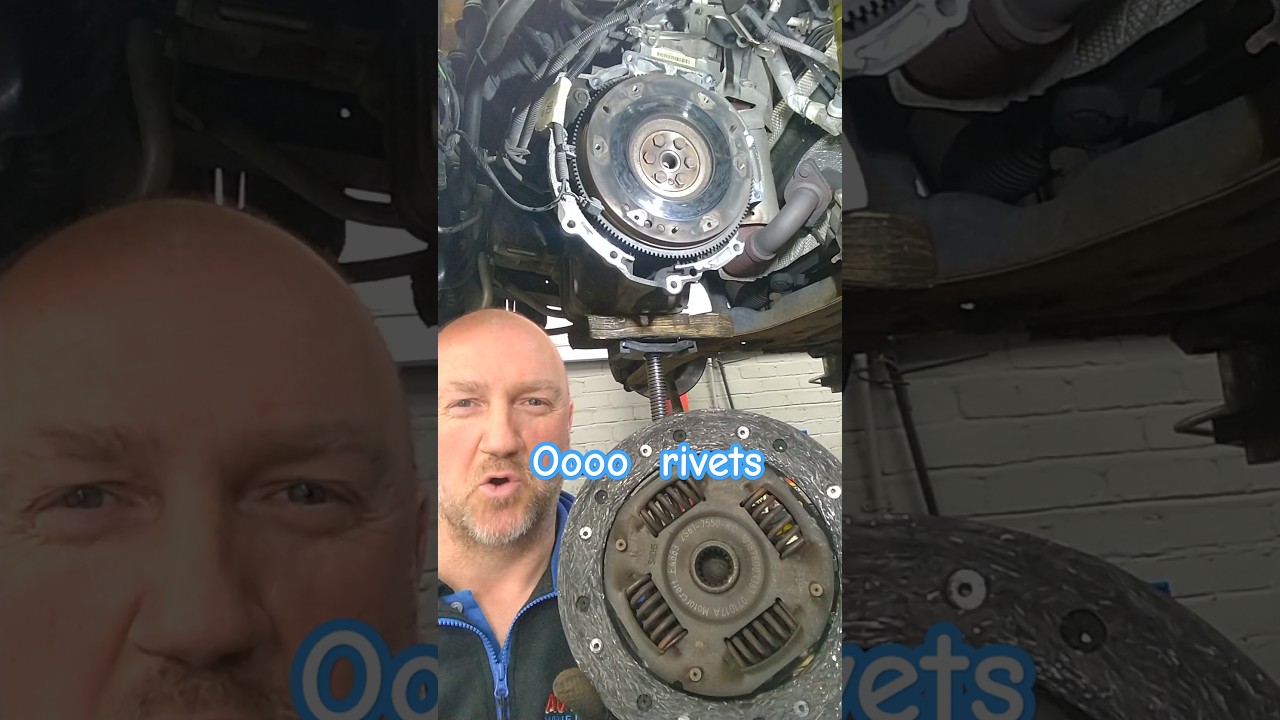 clutch replacement fiesta @Autocaremobile #clutch #mechanic