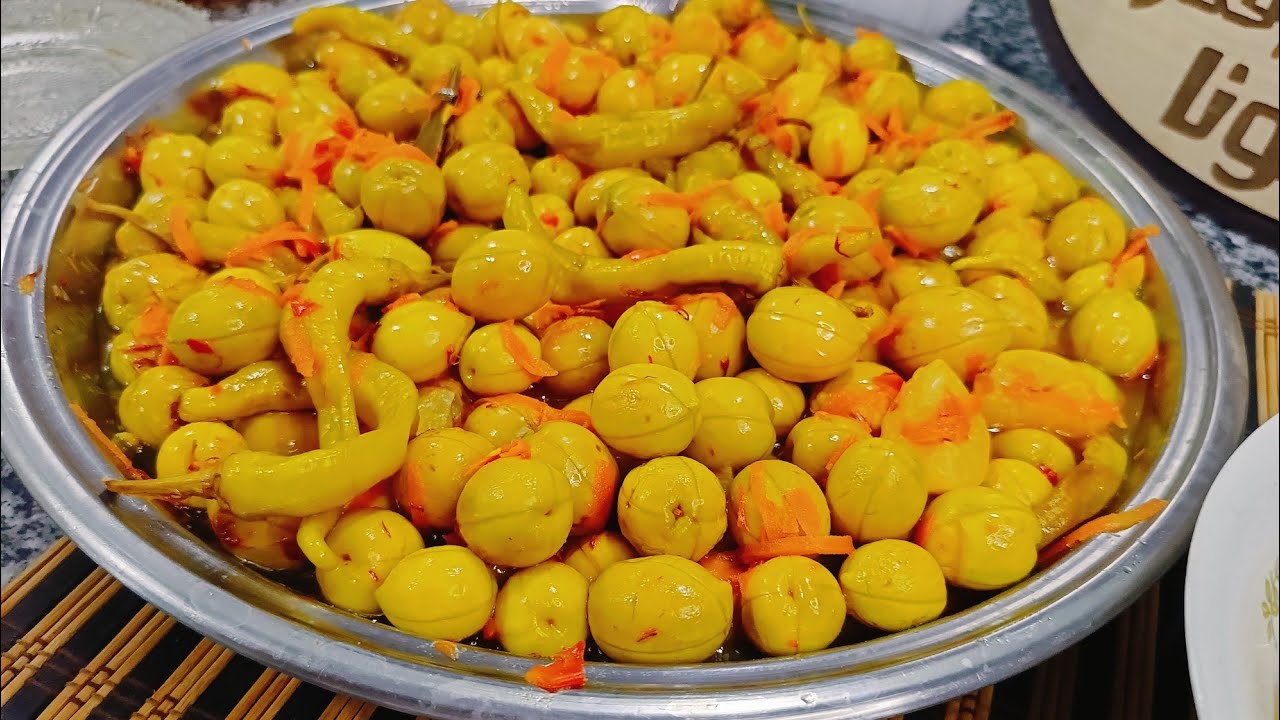 فتحت على برطمان الزيتون المخلل بعد اسبوعين والنتيجة صدمتنى Pickled olives #مطبخ_وأفكار_سونا 