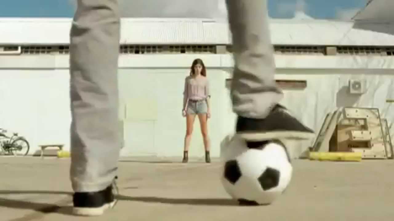 SPRITE - Escote vence amistad