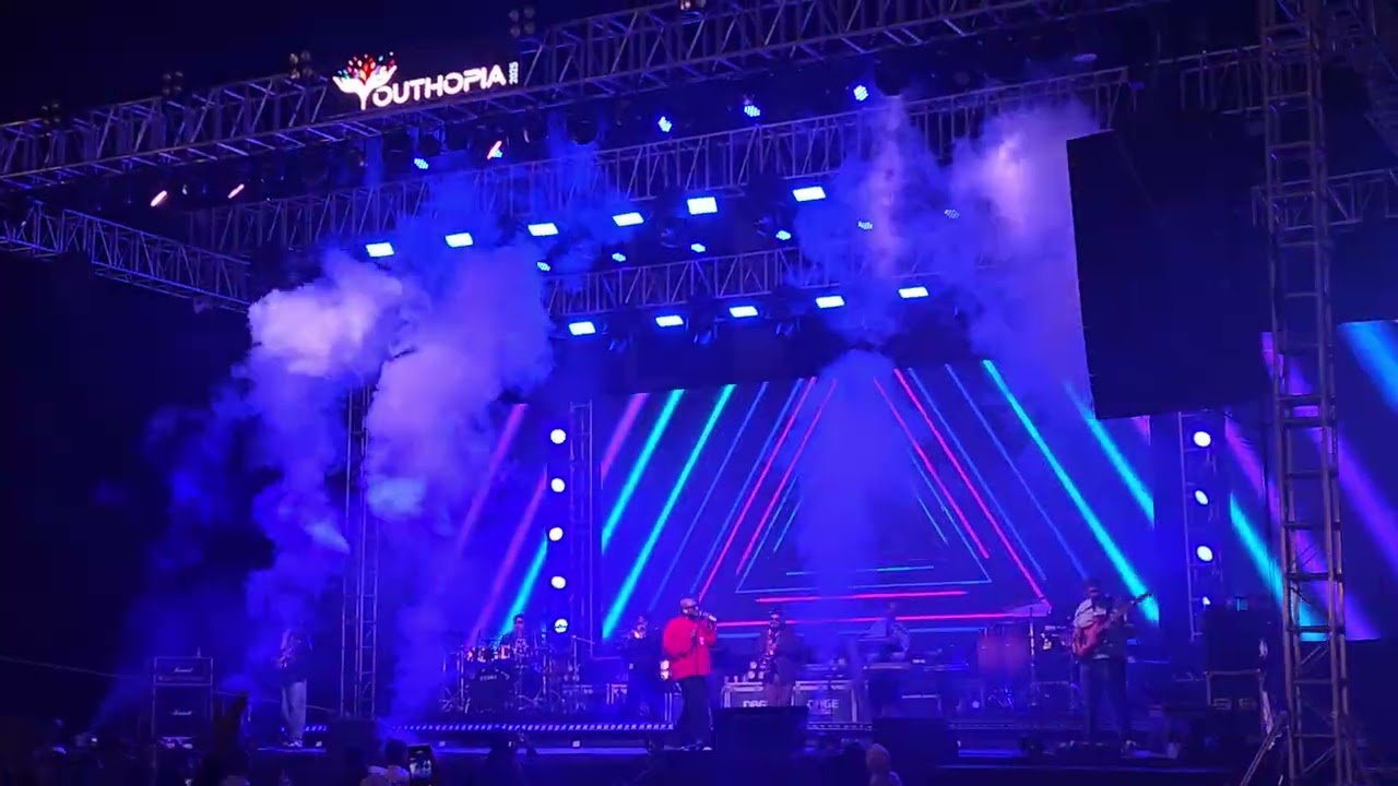 Badtameez Dil | Benny Dayal Live Concert | Youthopia 2025 | Dit University