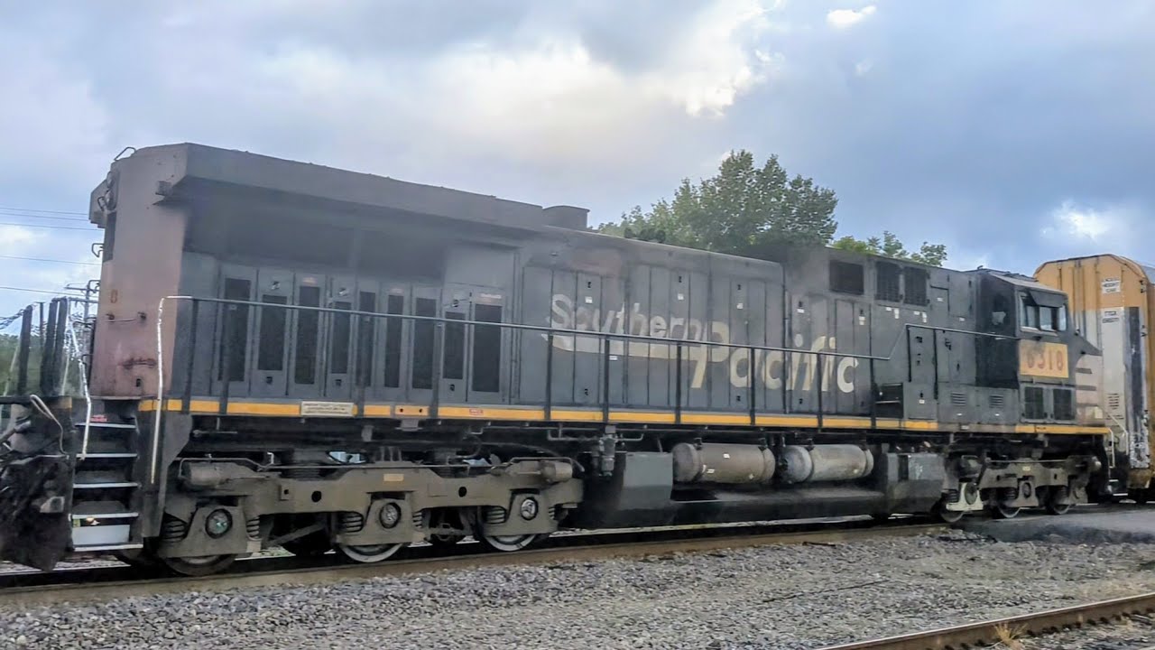 Southern Pacific patch unit on the LR Subdivision! 9/16/2024