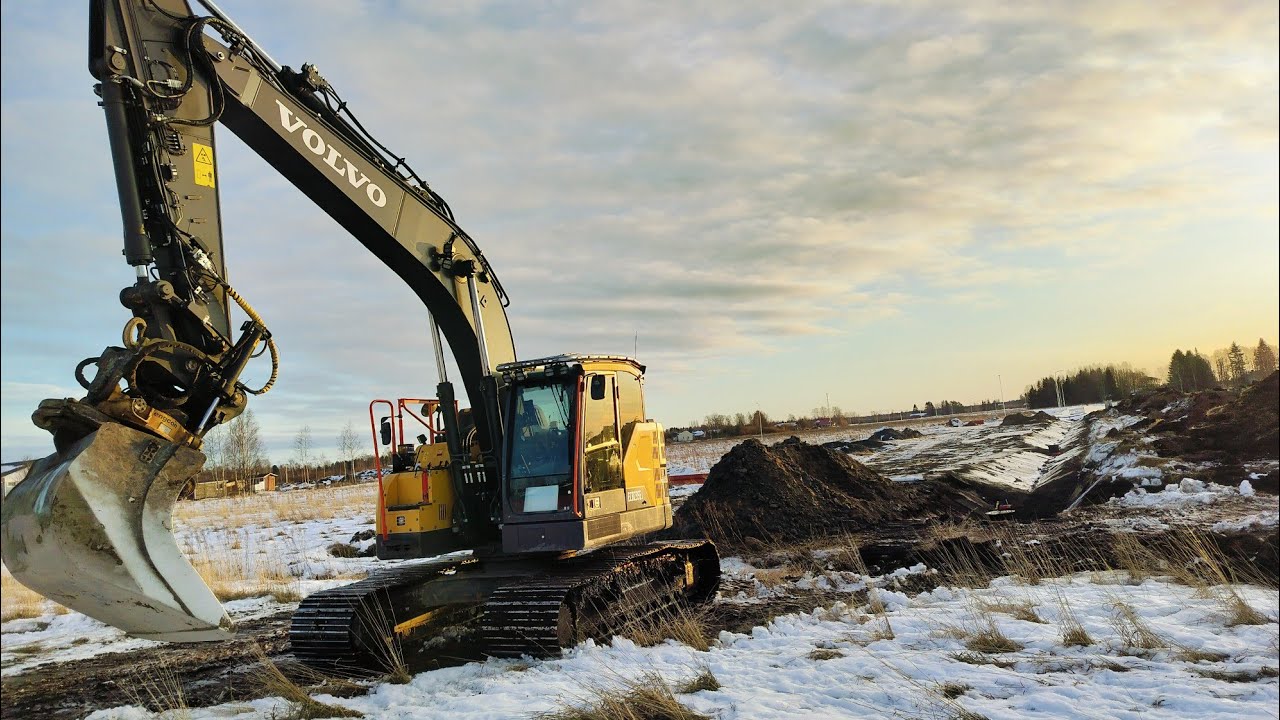 Hulevesiputken kaivuu, ja murskearinan teko! Volvo ecr235+Trimble+ Engcon
