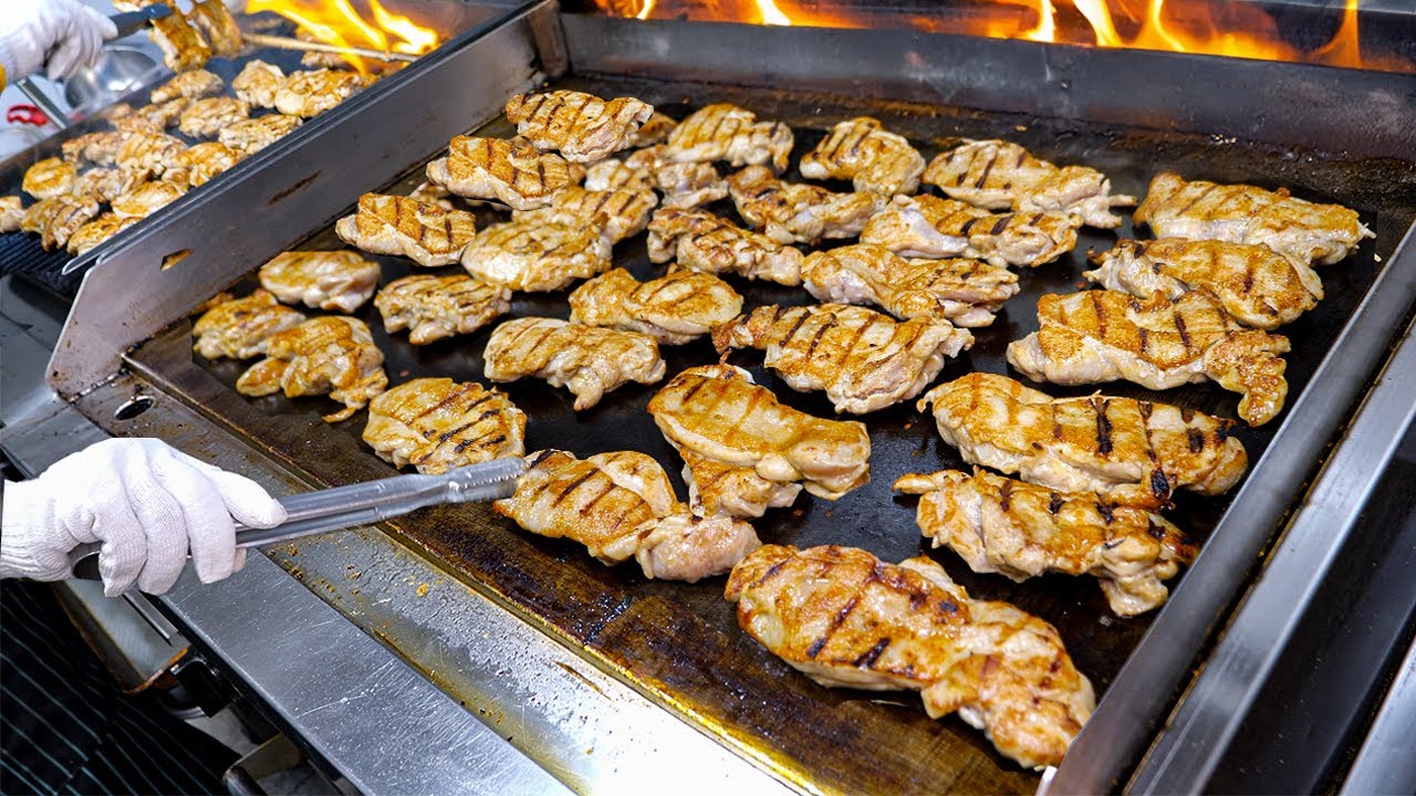 치킨버거 끝판왕! 한달 4천개 완판 역대급 육즙폭탄 구운 통닭다리 치킨버거 Juicest Grilled Chicken Burger l Korean street food