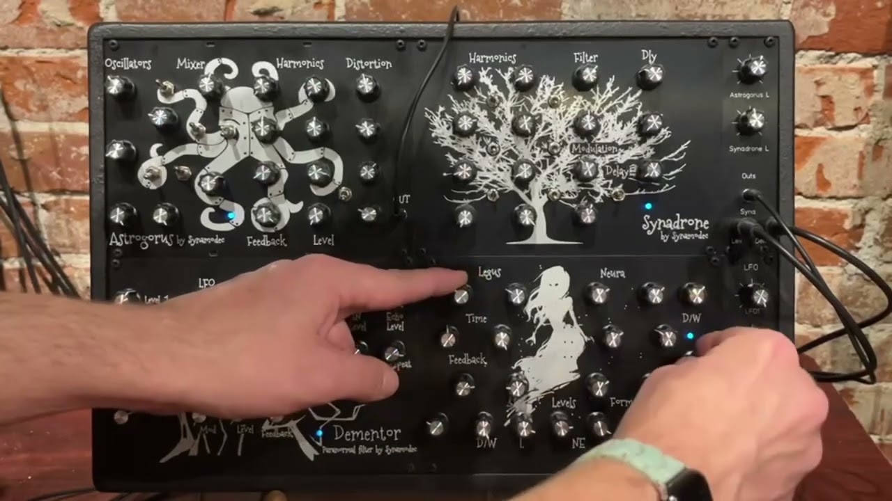 Synamodec - Saga // Four-fold experimental Noise Machine