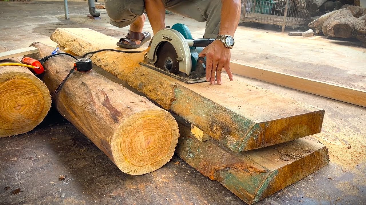 How Did The Carpenter Make A Rectangular Dining Table? Let's See.