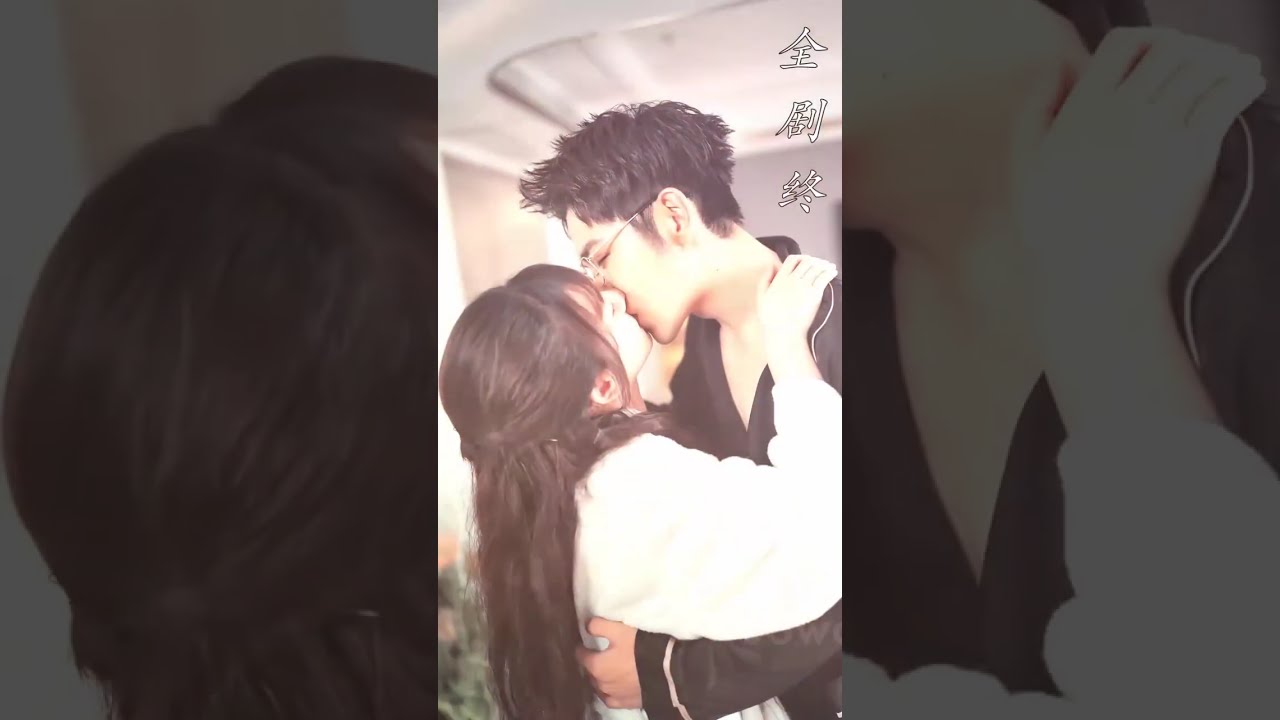 Cô gái đưa hai con đi phỏng vấn, vô tình thấy người tình một đêm của 5 năm trước, nay đã là tỷ phú