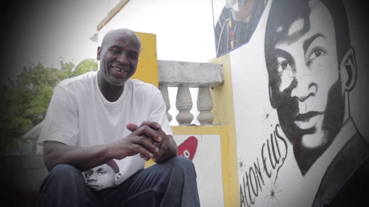 Eek -A- Mouse Vs  The Bob Marley Brothers