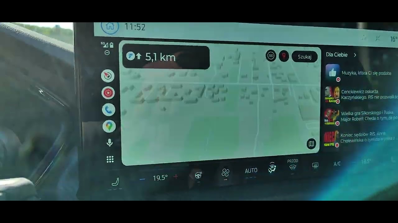 Ford Kuga 2025  navi Yanosik