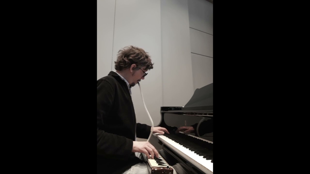 Mathias Algotsson plays melodica and piano