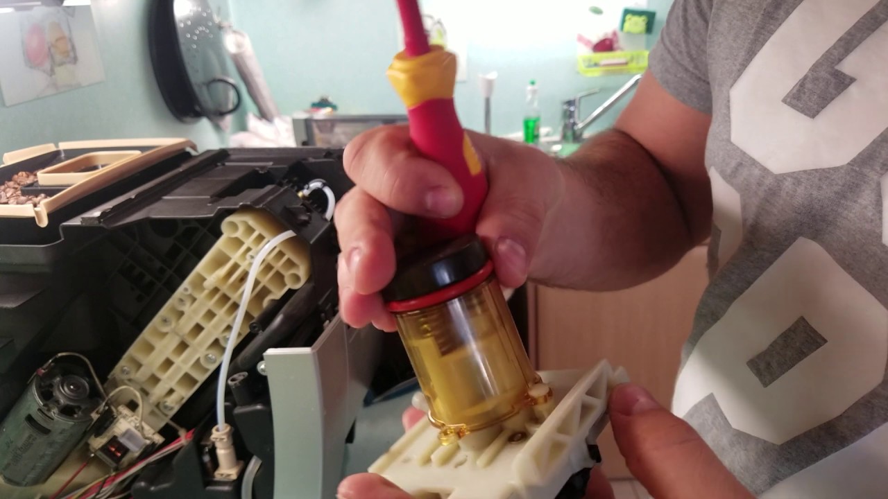Delonghi ECAM 23,420 Wasser in Auffangschale Reparatur Teil II Brühgruppe Ausbauen Service warten