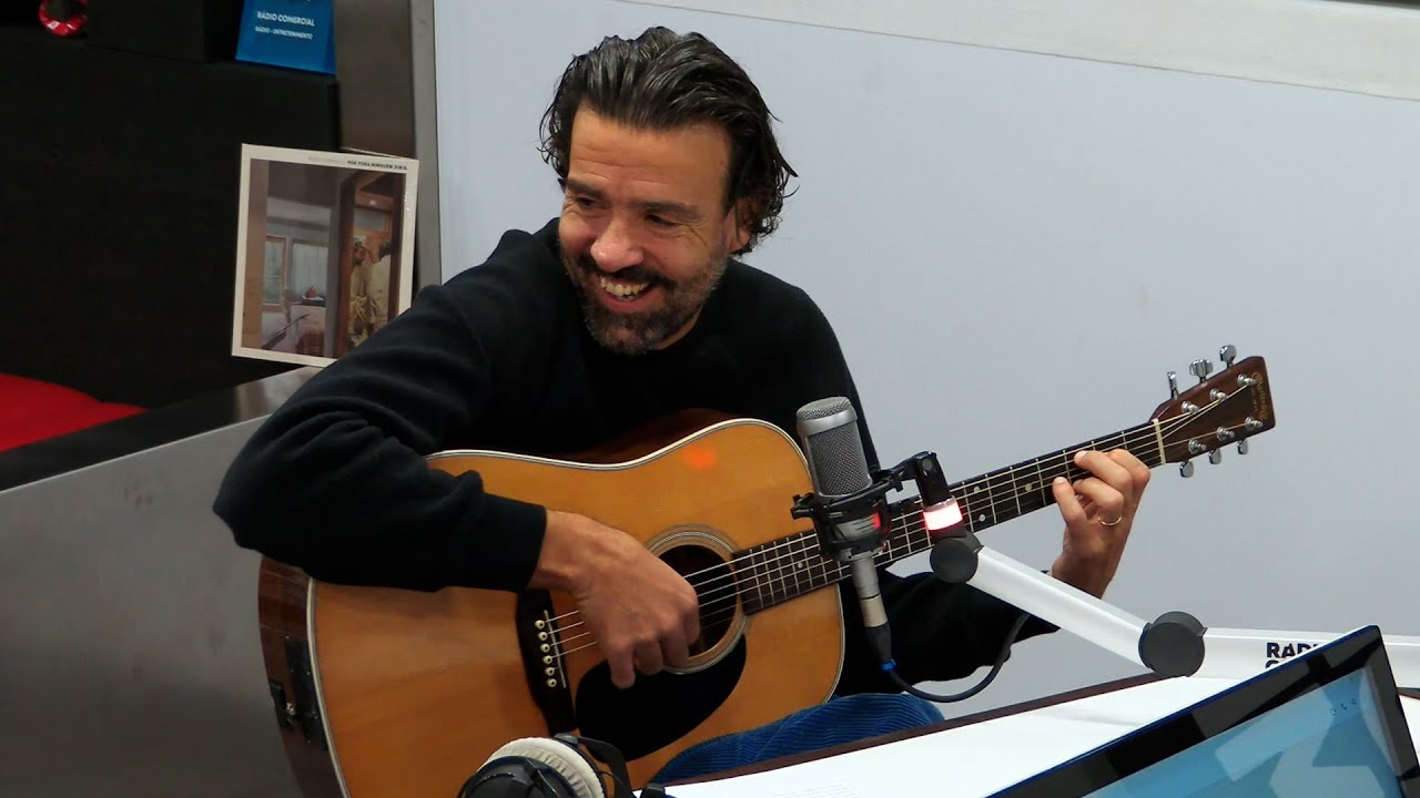 Rádio Comercial | Miguel Araújo canta 