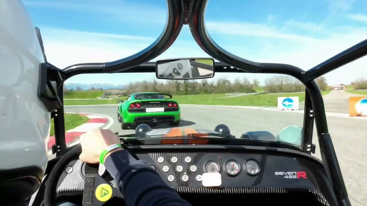 Caterham 485 vs Lotus exige 350 - Balocco mar25