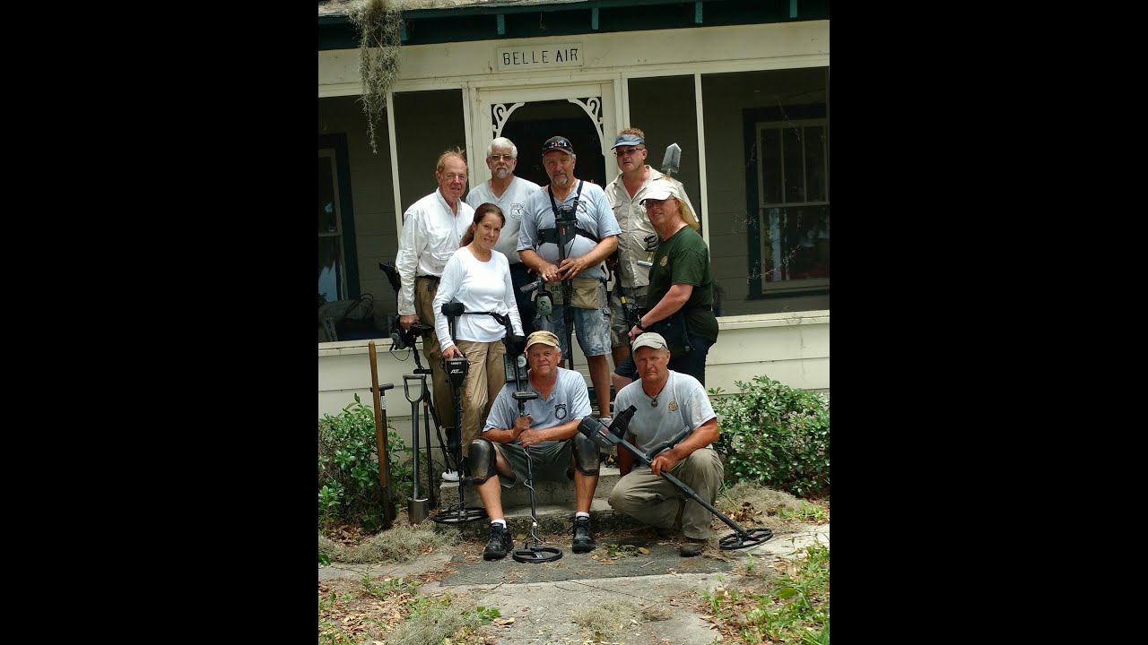 Metal Detecting the hideout of famous gangster Ma Barker. Historic Find