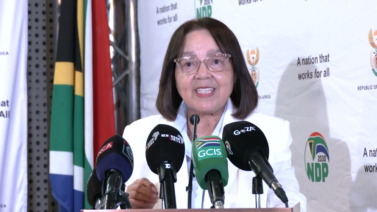 Minister De Lille: 