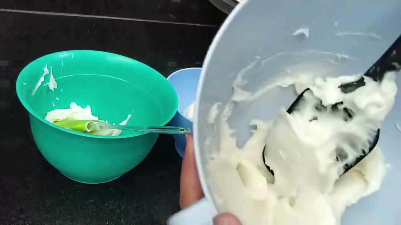 CREME ESPECIAL QUE DESENVOLVI PARA FLORES