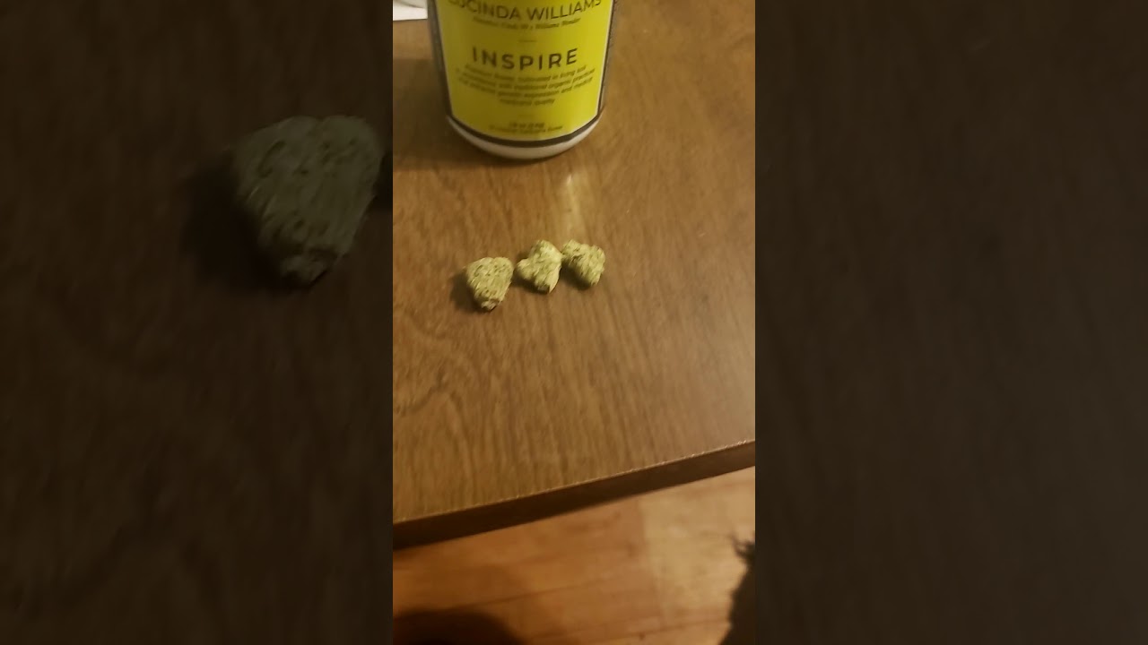 ✅💨Medical Marijuana Review : Lucinda  Williams ( mini flower ) : Farmaceutical RX ✅💨