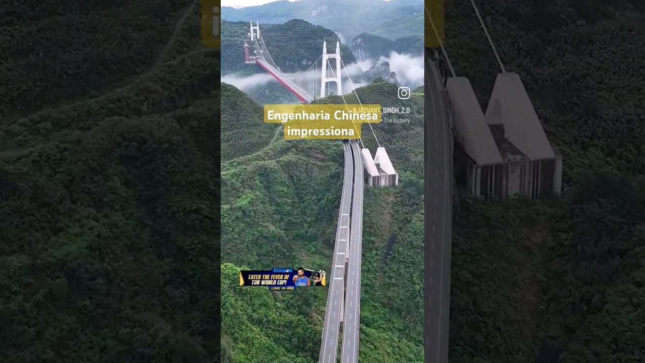 Um espet&aacute;culo da engenharia est&aacute; estrada na China. #riograndedosul #estrada #rodovias #serra #shorts