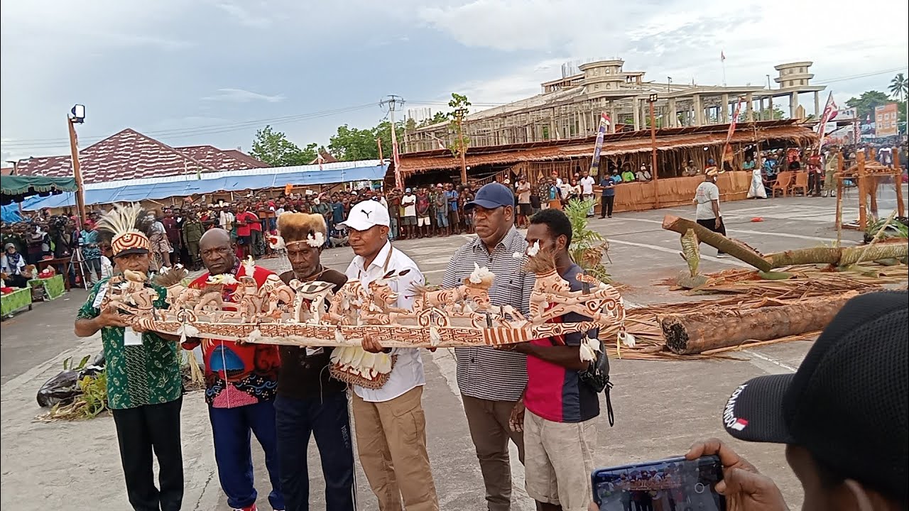 Festival Pokman ke 37 Kabupaten Asmat Papua Selatan
