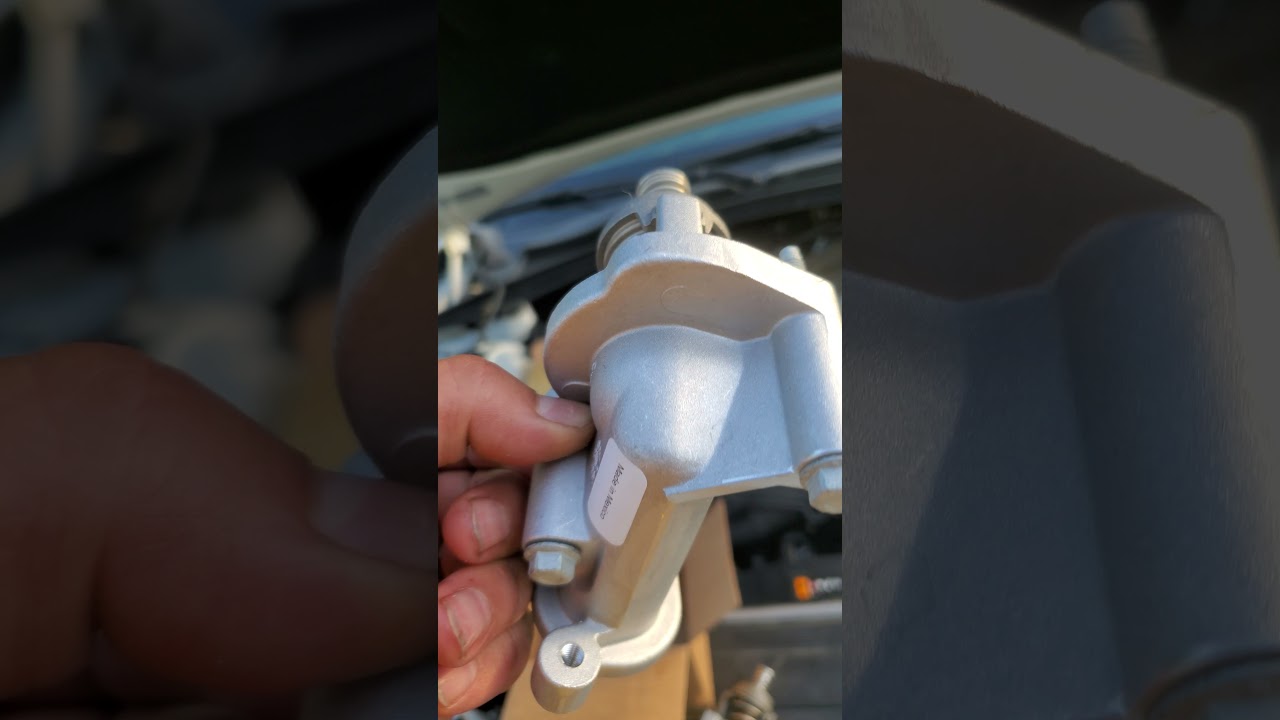 2017 Camaro 3.6 V6 thermostat replacement. part1