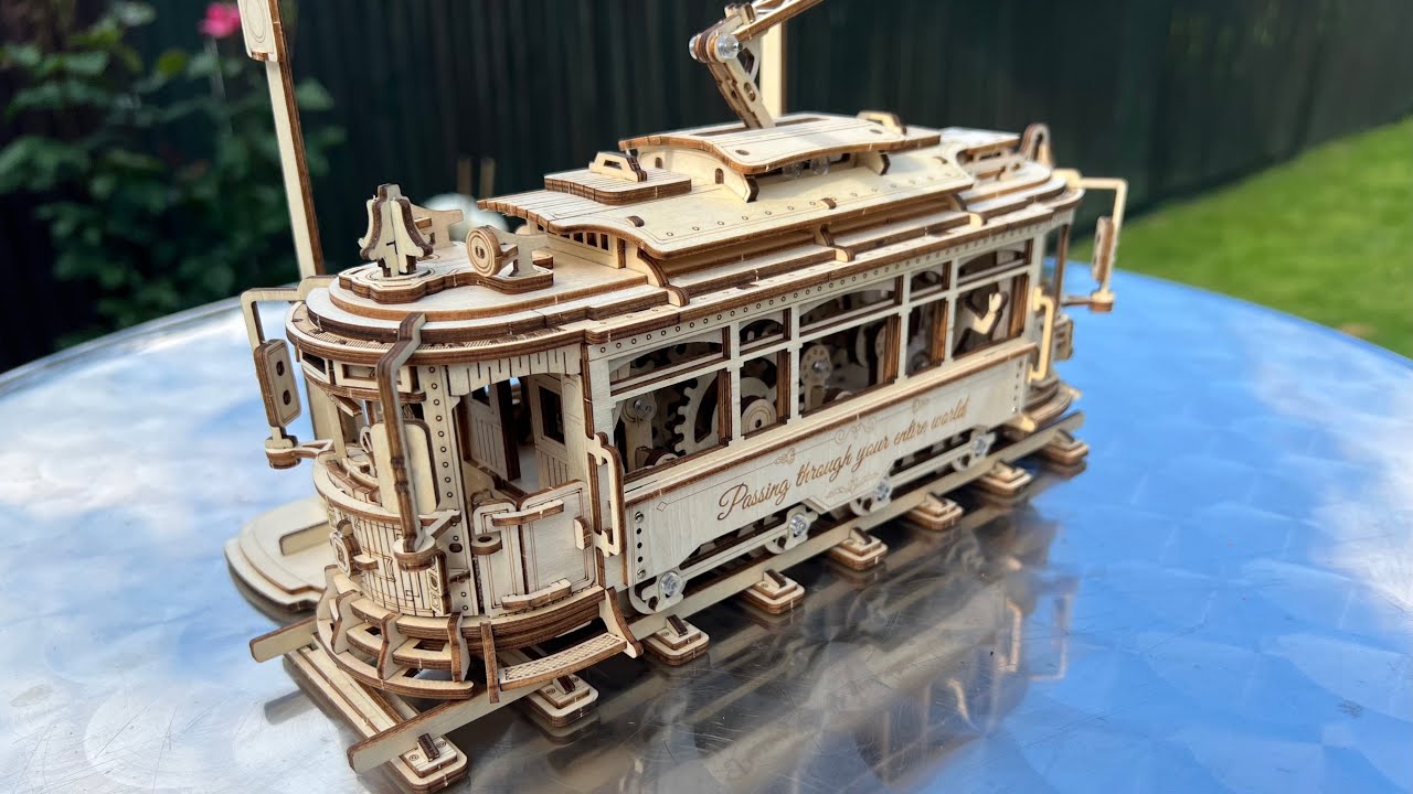 ROKR - Classic City Tram - Wooden Model