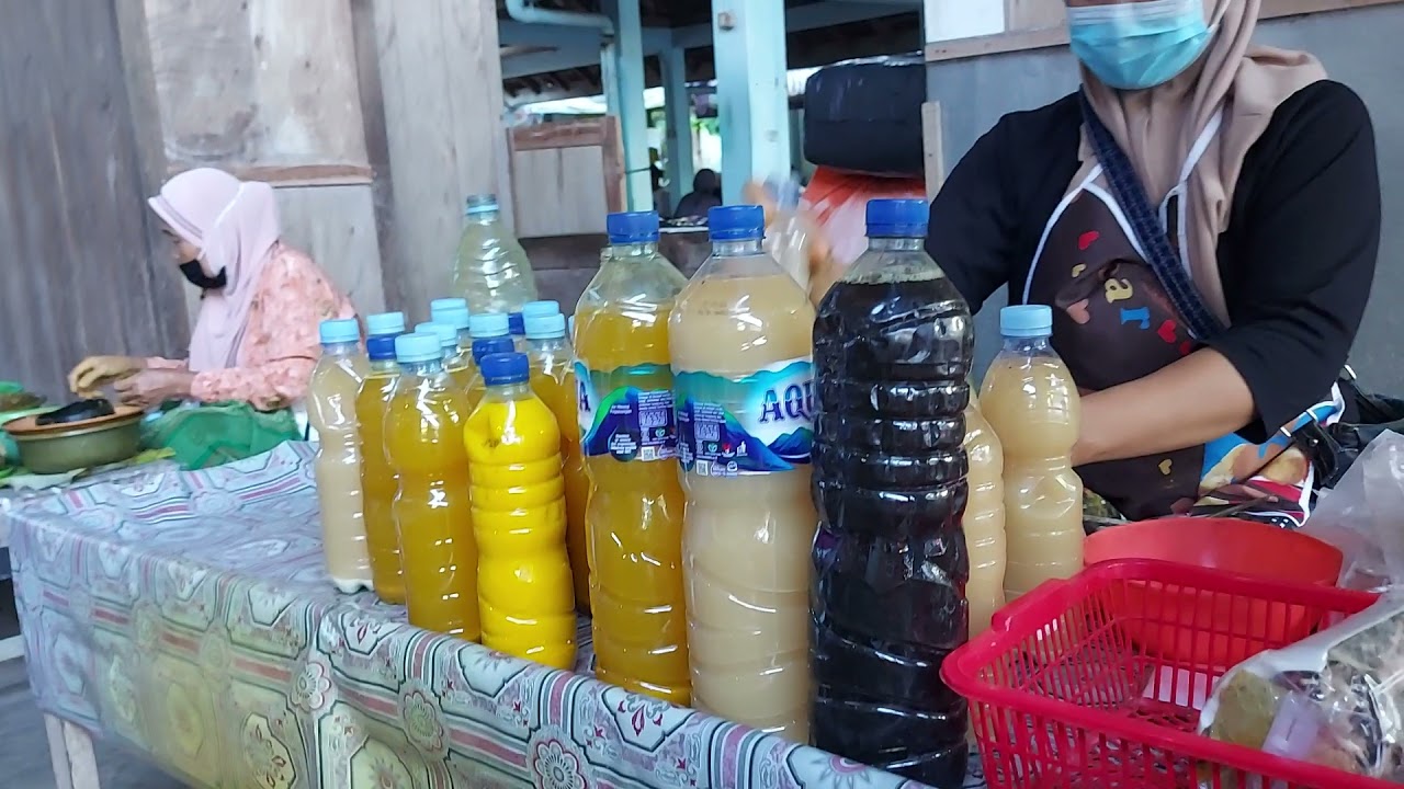 Pasar Kebon Agung yg terletak di Minggir, Sleman terkenal bersih & pedagangnya yang ramah