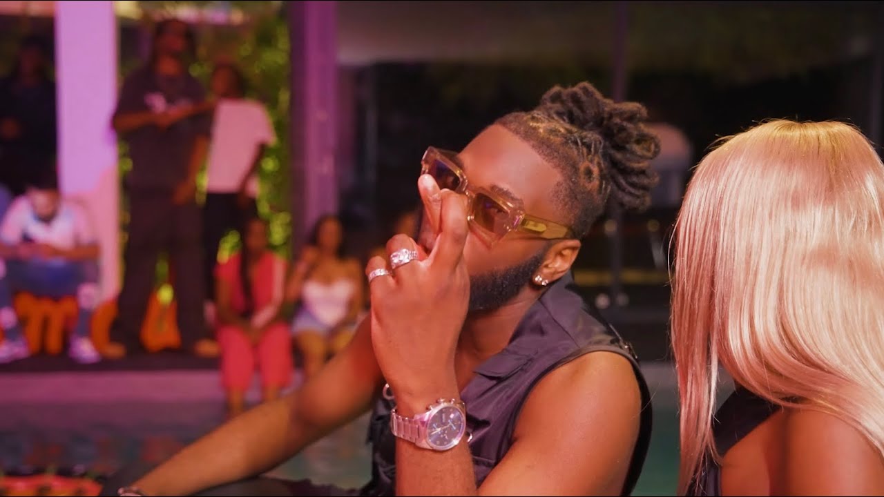 CDG - Momie feat. @DK2FOIS- (Clip Officiel)
