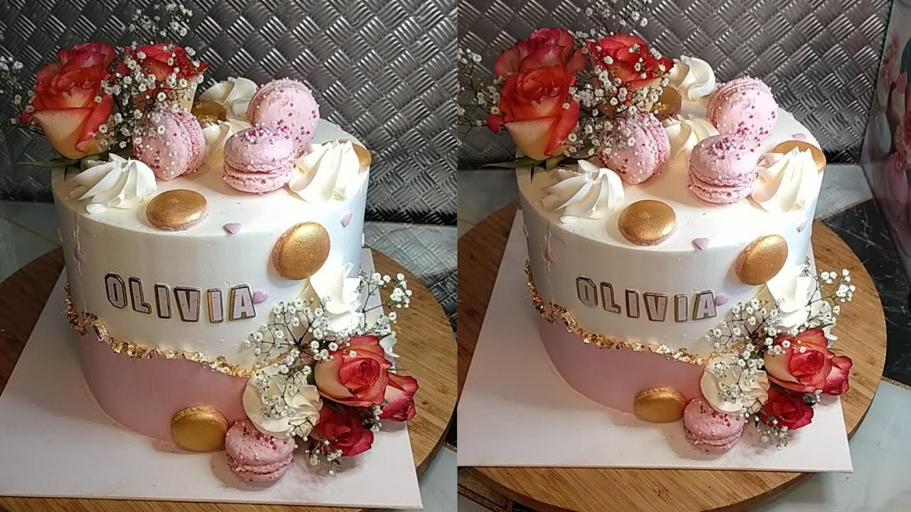 طريقة سهلة لتزيين لاير كيك لأعياد الميلاد مع طريقه التمليس المعتمدة عندي layar cake