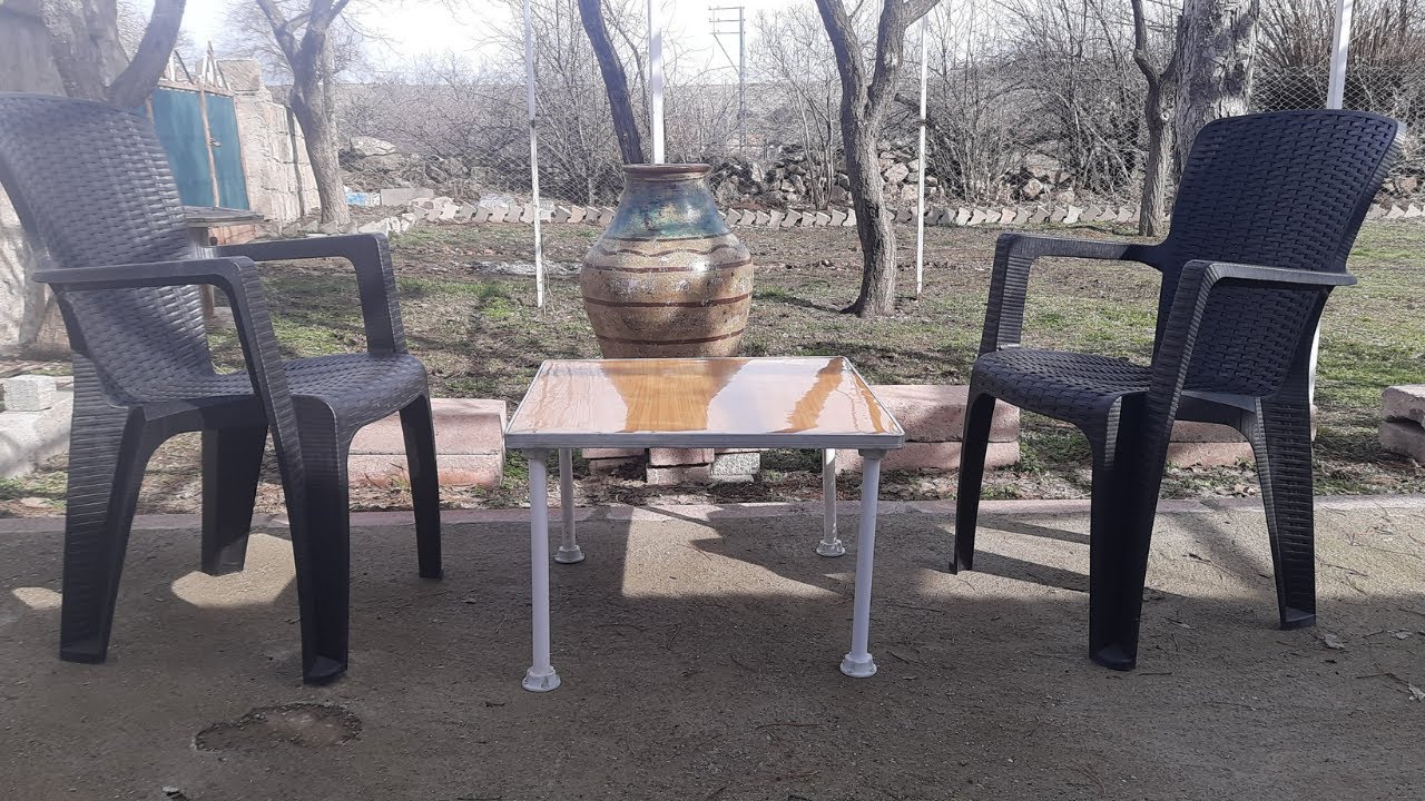 Eski Katlanır Masanın Bir Parçasından Basit Bahçe Sehpası Yapımı