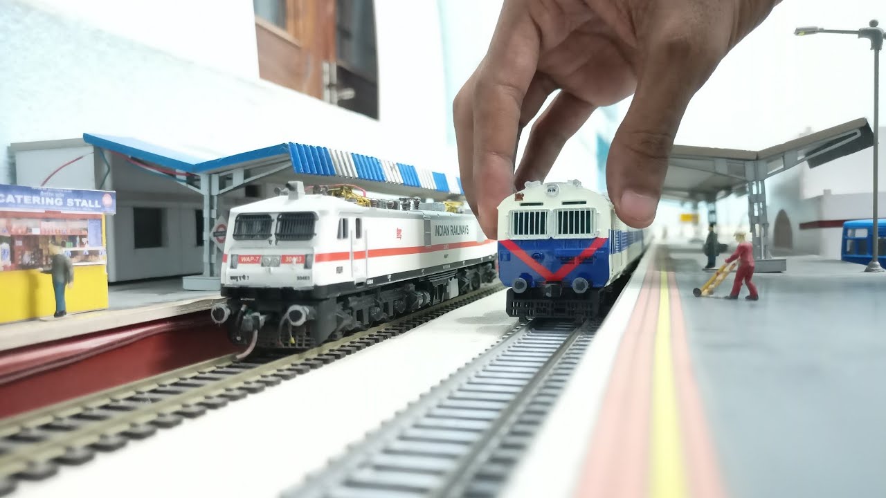 MEMU Model Train in Ho Scale ● Indian Railways Local Train #memu