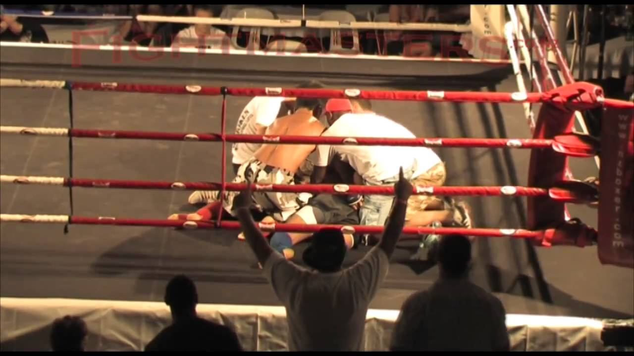 MMA - Victor Kalolo v Tim Hall.mp4