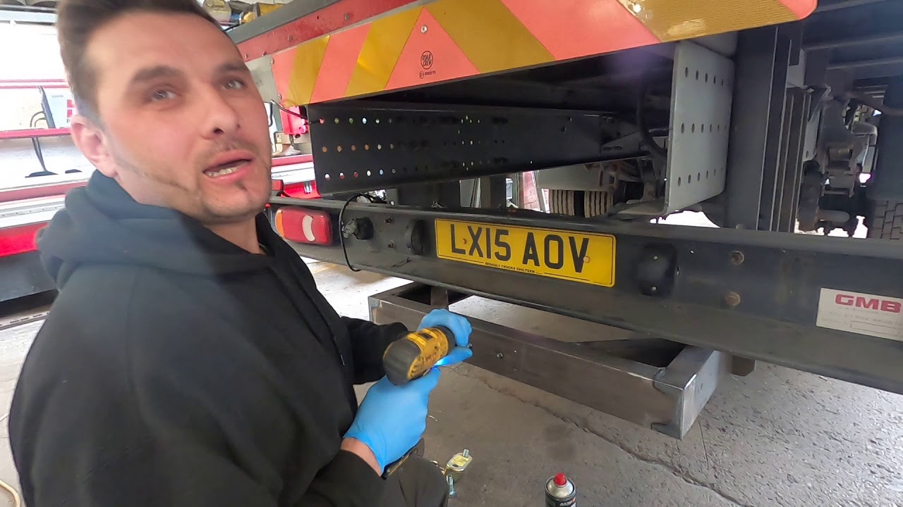 Trailer repair and towbar repair on 7.5ton flatbed for Dnata,