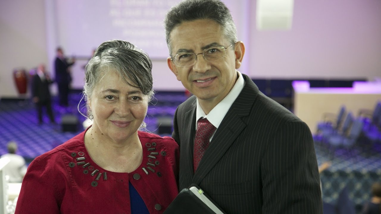 Rev  Jorge Mendizabal Tema Templos o Teatros