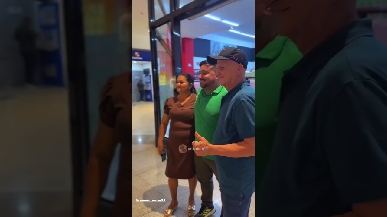 Maria levou o Goió no shopping!☝️😂😂😂😂😂😂