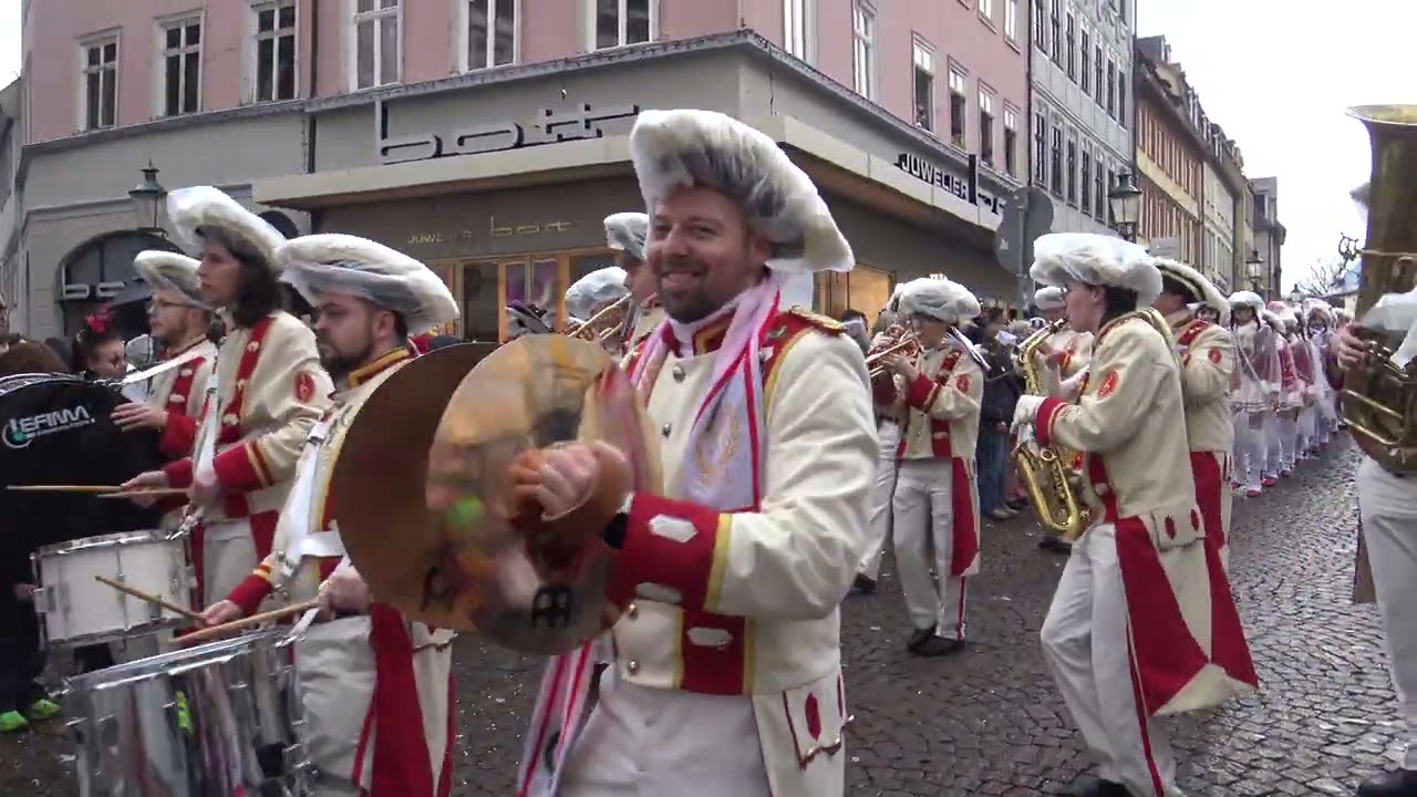 Rosenmontagsumzug der Foaset in Fulda 2024 - Die Florengäßner Brunnenzeche