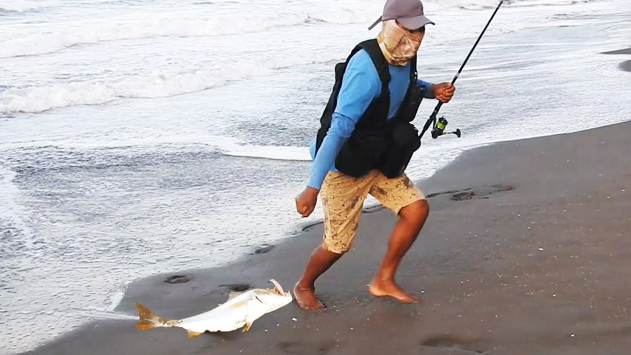 ¡Asombroso! La PESCA más ÉPICA , un PESCADOR engancha una CORVINA tras CORVINA