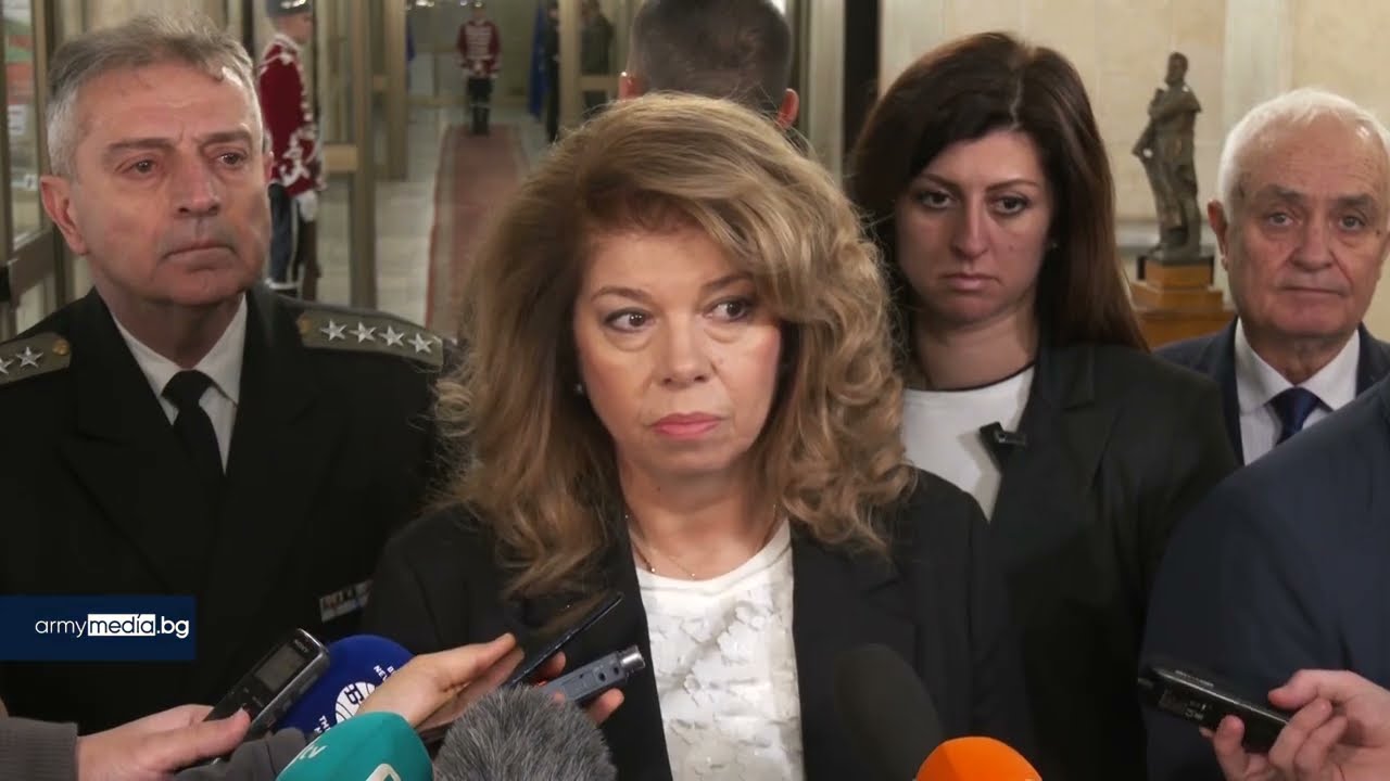 Президентът Илияна Йотова: Недостигът на личен състав остава основно предизвикателство пред армията