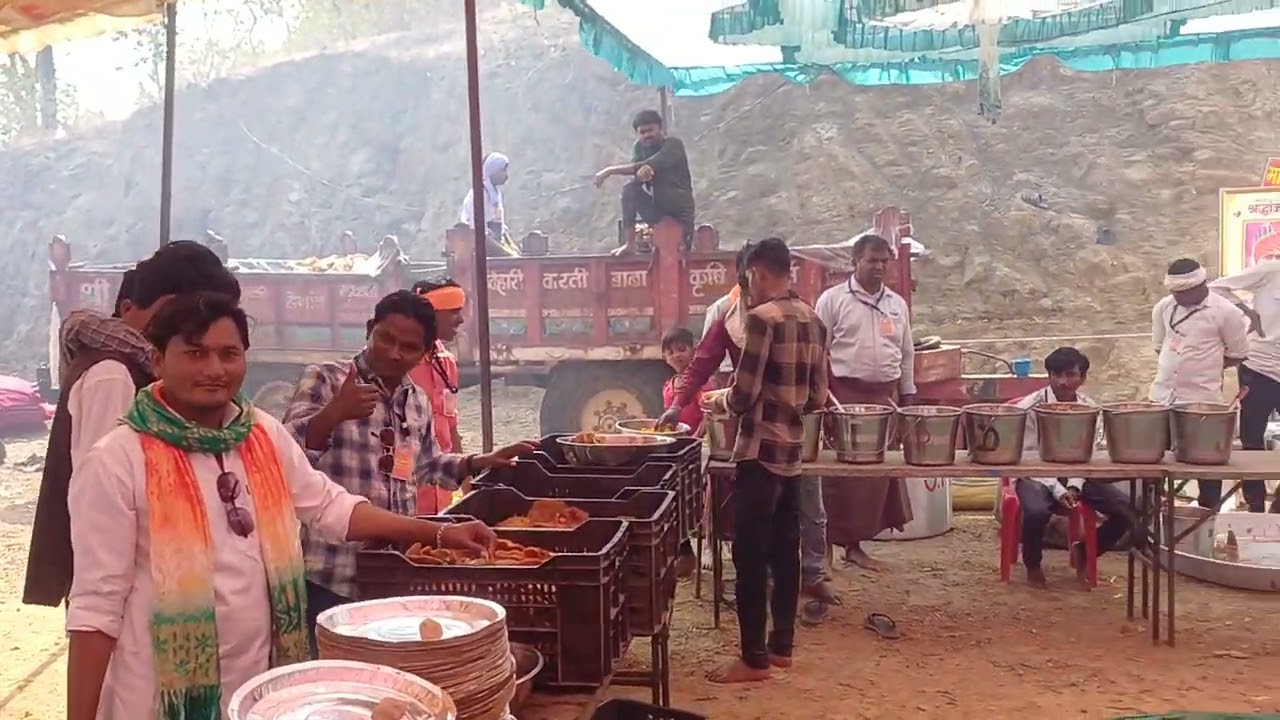 मां मेनीमाता में विशाल भंडारा का हुआ आयोजन 30 से 40 गांव के भक्ता पहुंचते हैं माता के दर्शन करने 🙏🙏