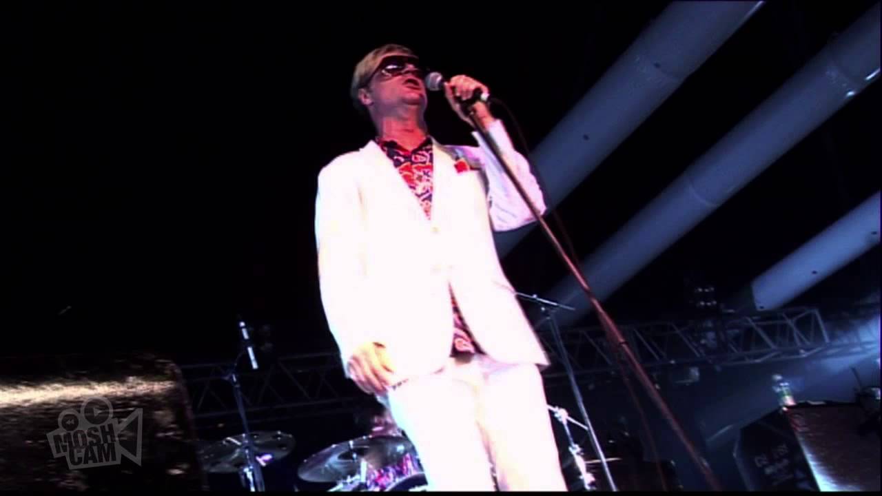 Me First And The Gimme Gimmes - Danny's Song (Live in Sydney) | Moshcam