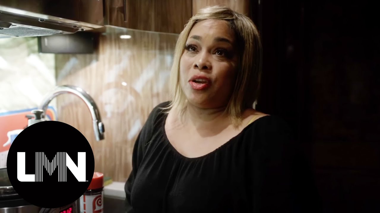 Chilli and T-Boz Take You Inside Their Tour Buses | TLC Forever | LMN