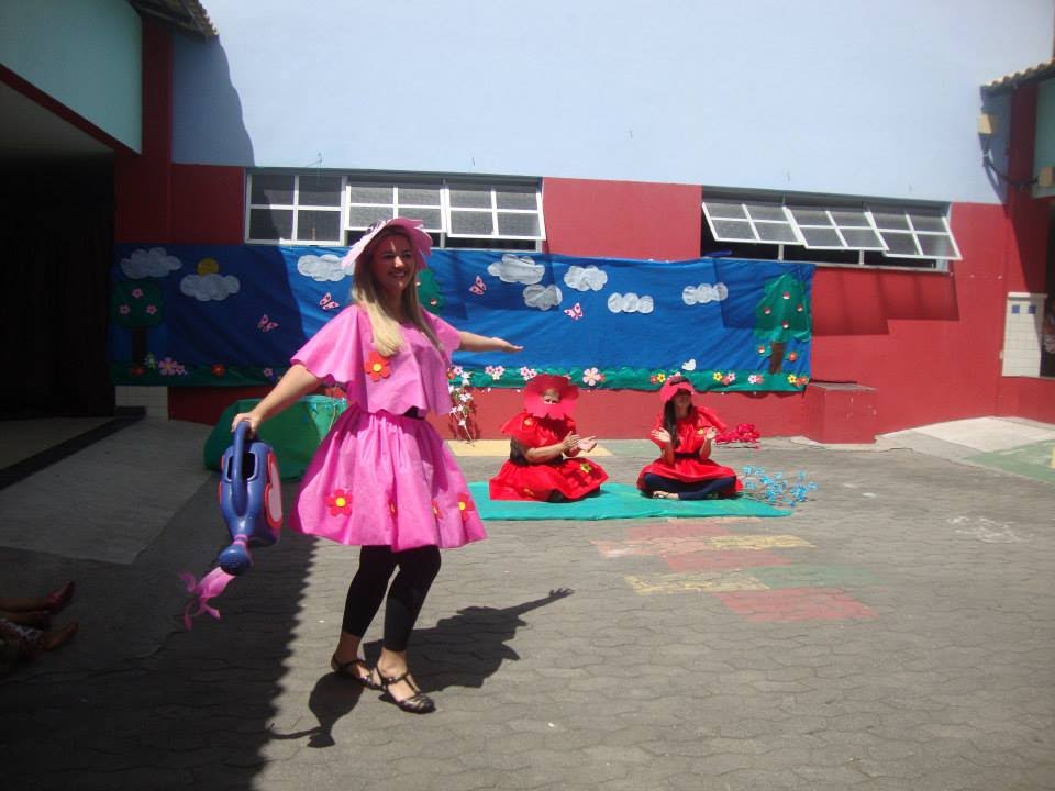 Teatro A Linda Rosa Juvenil CMEI GTF