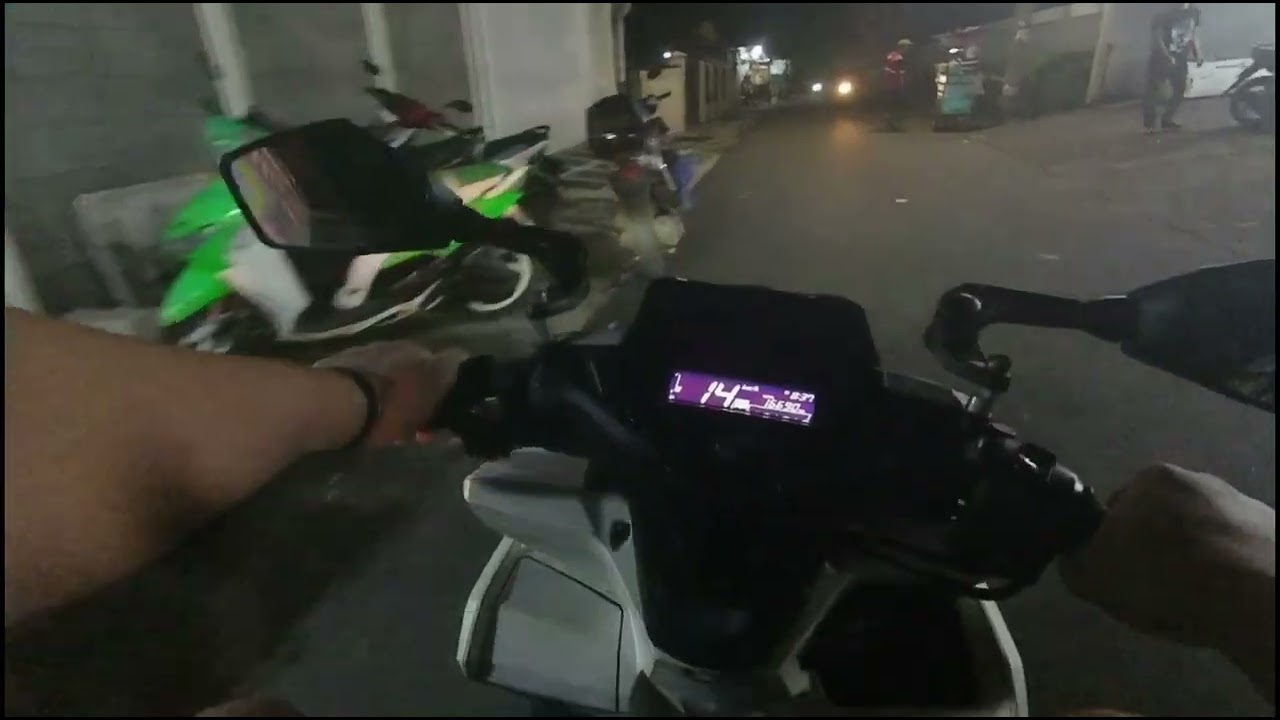 dekat rumah..,lapak pangsit 3 jalan H.buang bawah juragan 99