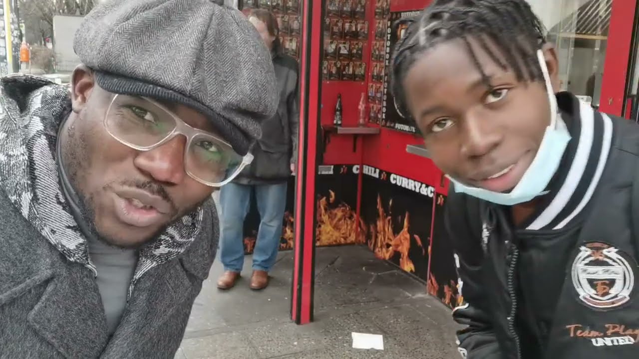 We Ate The Spiciest Currywurst #Scoville #Spicy #Berlin #Currywurst
