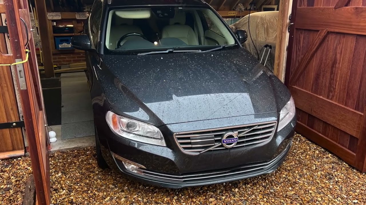 Volvo V70 in for Lanoguard