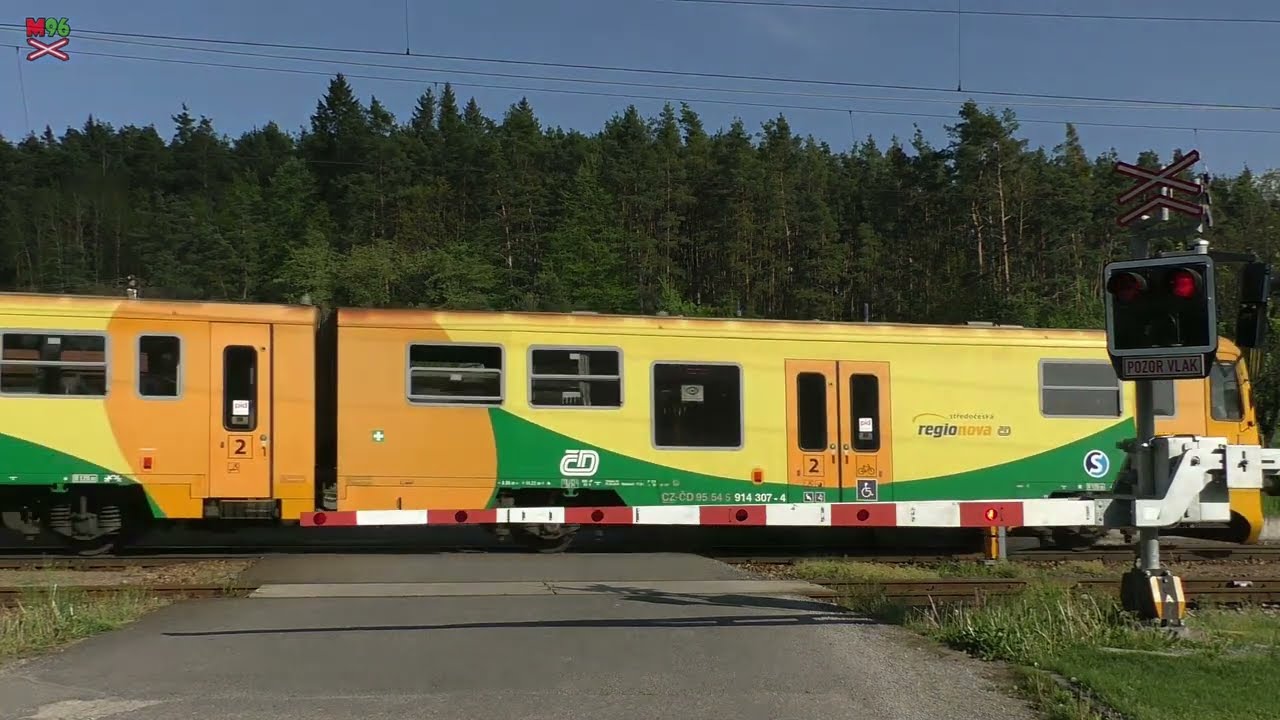 Železniční přejezd Putim [P482] - 12.5.2022 / Czech railroad crossing